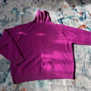 Uniqlo Lambswool turtleneck sweater NWT size XL